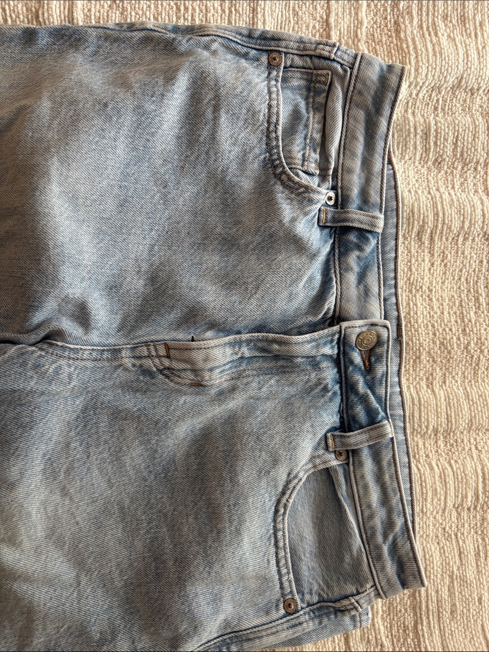 American Eagle Outfitters Light Blue Straight Leg Jeans - Picture 4 of 8